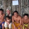 Conversación con los caciques yanomami de Delgado Chalbaud sobre la ubicación y realización del proyecto.