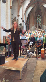 Der engagierte Chorleiter Jean Kleeb in Marburg